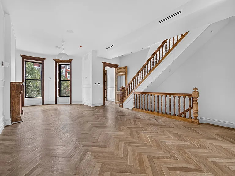 552 Macon St #2 — Photo 21