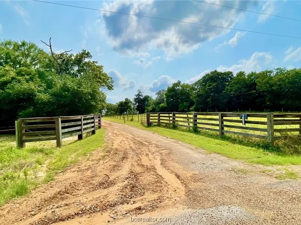 7263 Puckett Ranch Rd, Franklin, TX 77856