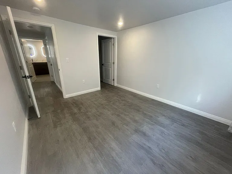 1019 N Hayworth Ave #11 — Photo 11