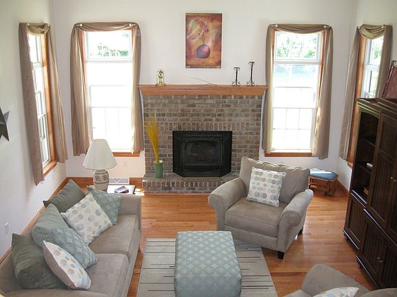 Great Room / Fireplace