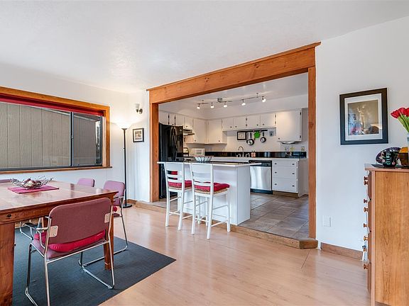 2nd image of 264 Camino Del Olmo