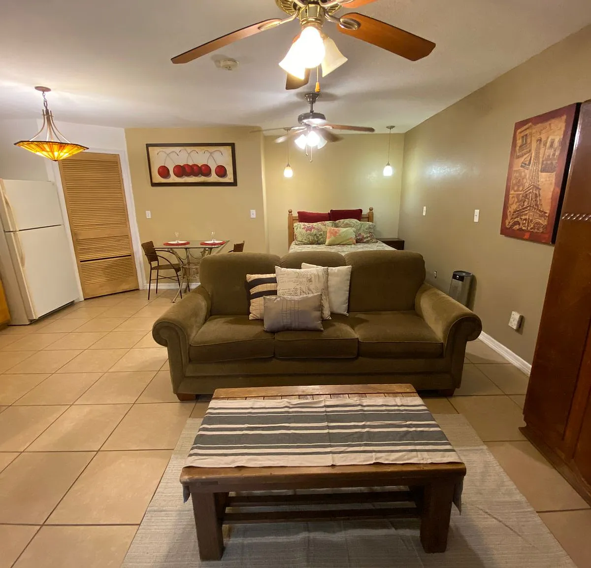 1 bed, $800 — Photo 1