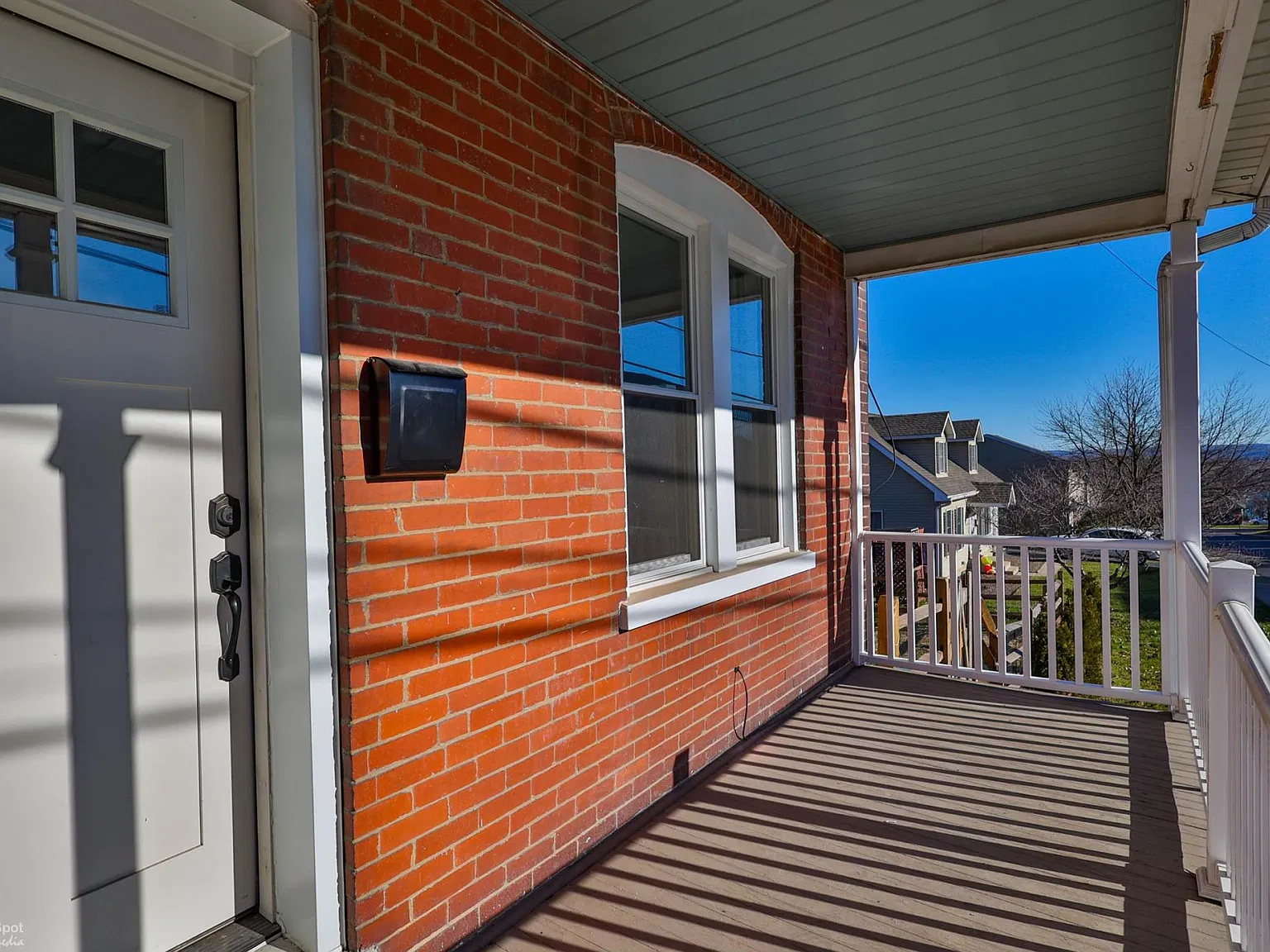 3 bed, 1700 sqft, $2,295 — Photo 3