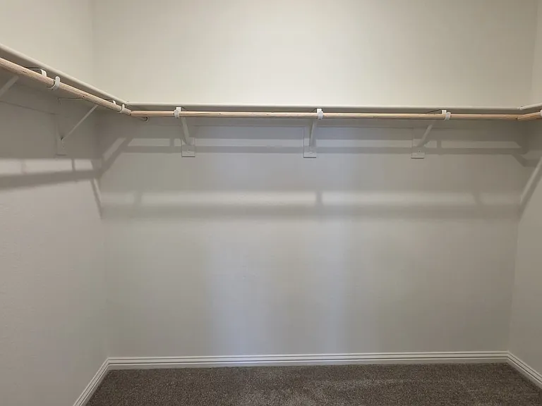 1582 Pinchot Dr — Photo 21
