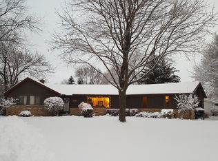 204 Scenic Ct, Sun Prairie, WI 53590