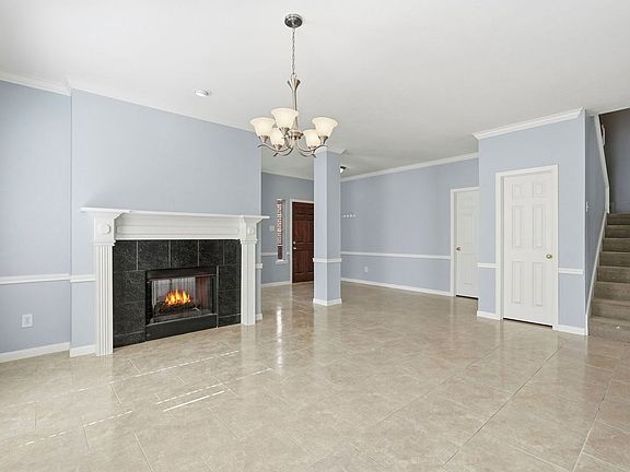 4th image of 3311 Whitebud Dr