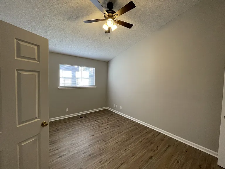 1085 Stones Throw Dr NW #1 — Photo 2