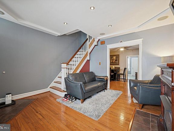 3rd image of 2423 S Millick St