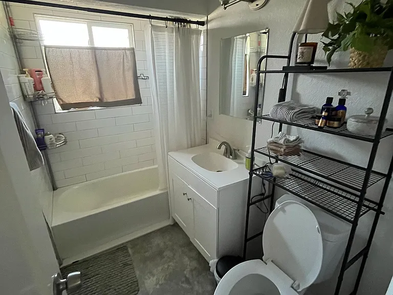 2415 S Marion St — Photo 13