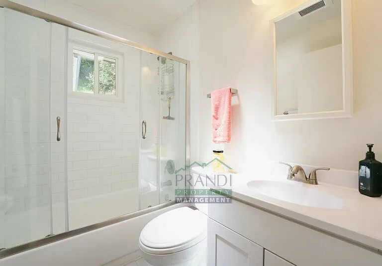 2061 Carolyn Way — Photo 15