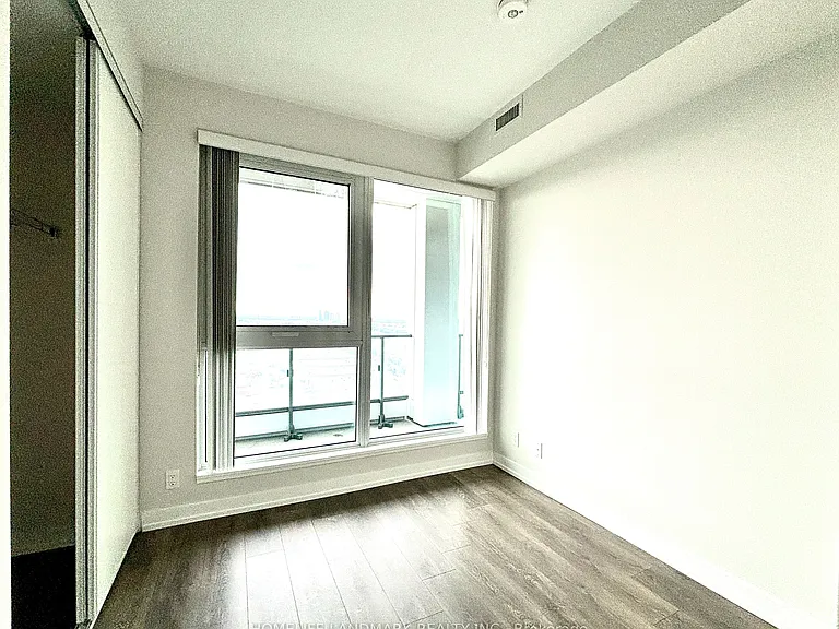 898 Portage Pkwy #2001 — Photo 10