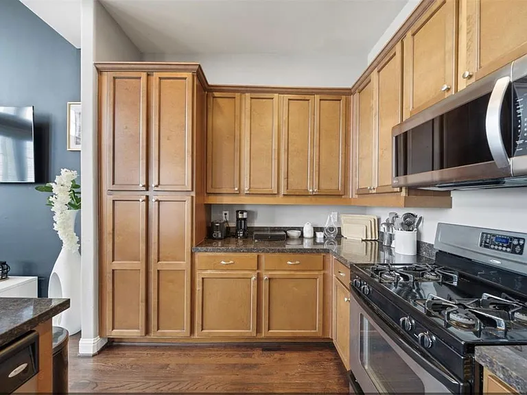 2512 Leeland St — Photo 19