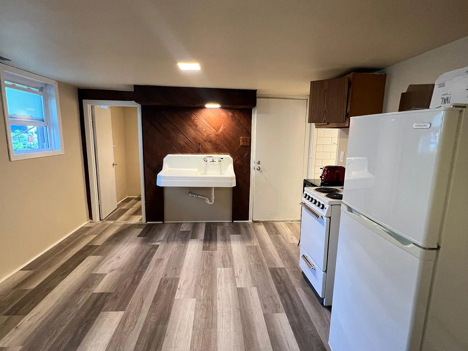 Studio, 600 sqft, $625 — Photo 4