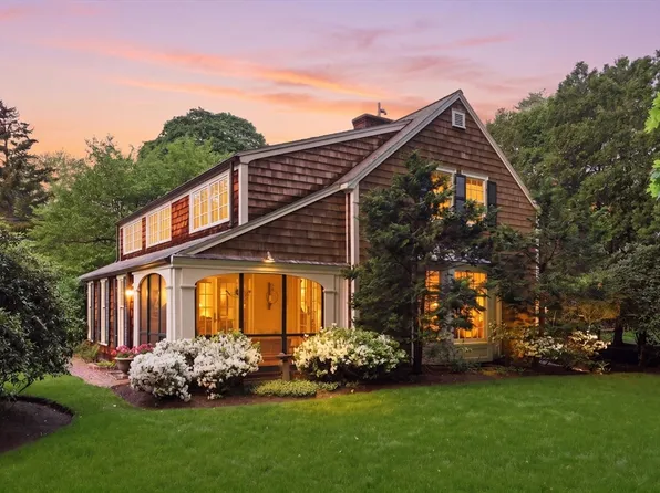 59 Forest St, Lexington, MA 02421