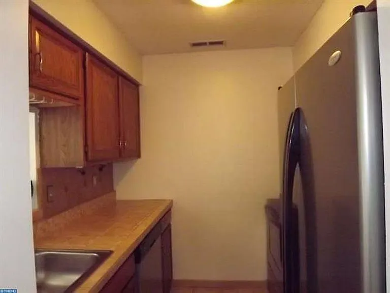 111 Ravens Crest Dr — Photo 1