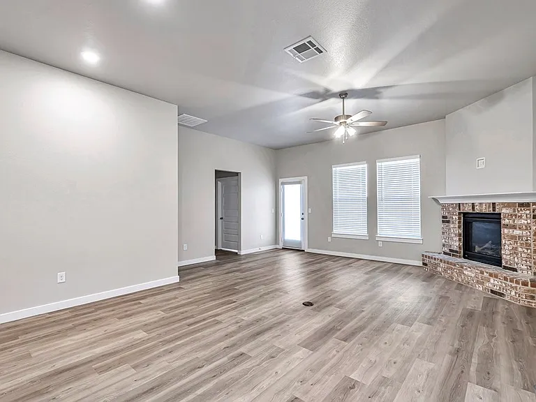 5811 Briscoe Rd — Photo 16
