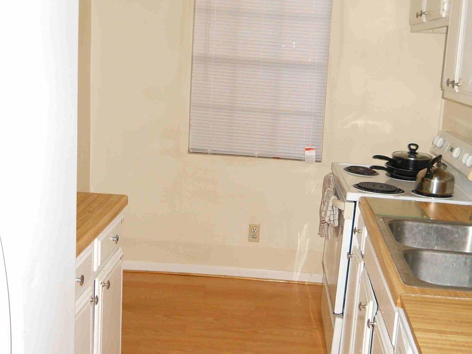 2nd image of 1414 Fairview Ave