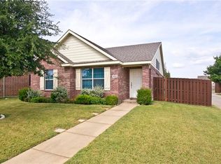 9009 Eastwood Ave, Aubrey, TX 76227