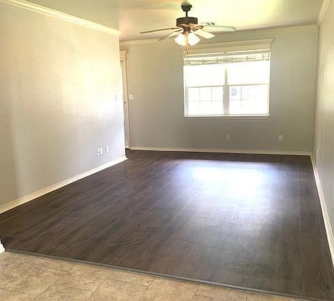 4th image of 1626 N Chambers Ter