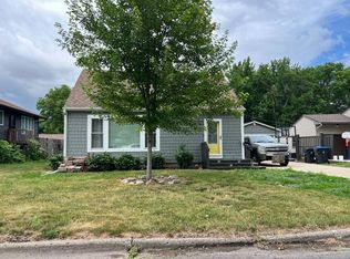 6 Bruce Ct, Mankato, MN 56001