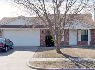 808 Peregrine Dr, Norman, OK 73072