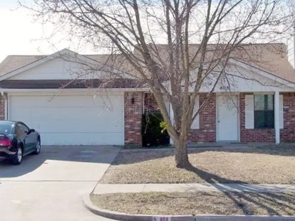 808 Peregrine Dr, Norman, OK 73072