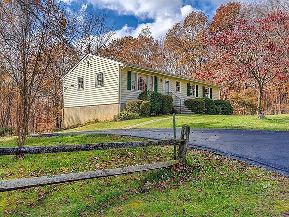 3rd image of 355 Rolling Hill Dr