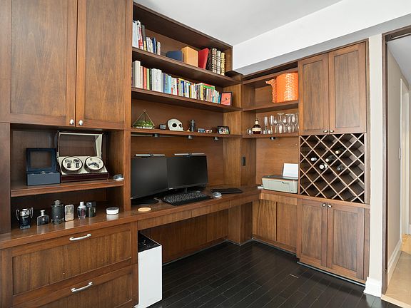3rd image of 167 E 67th St APT 15B
