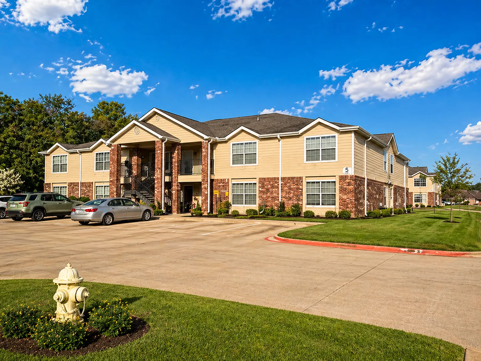 Remington Park Apartments — Photo 4