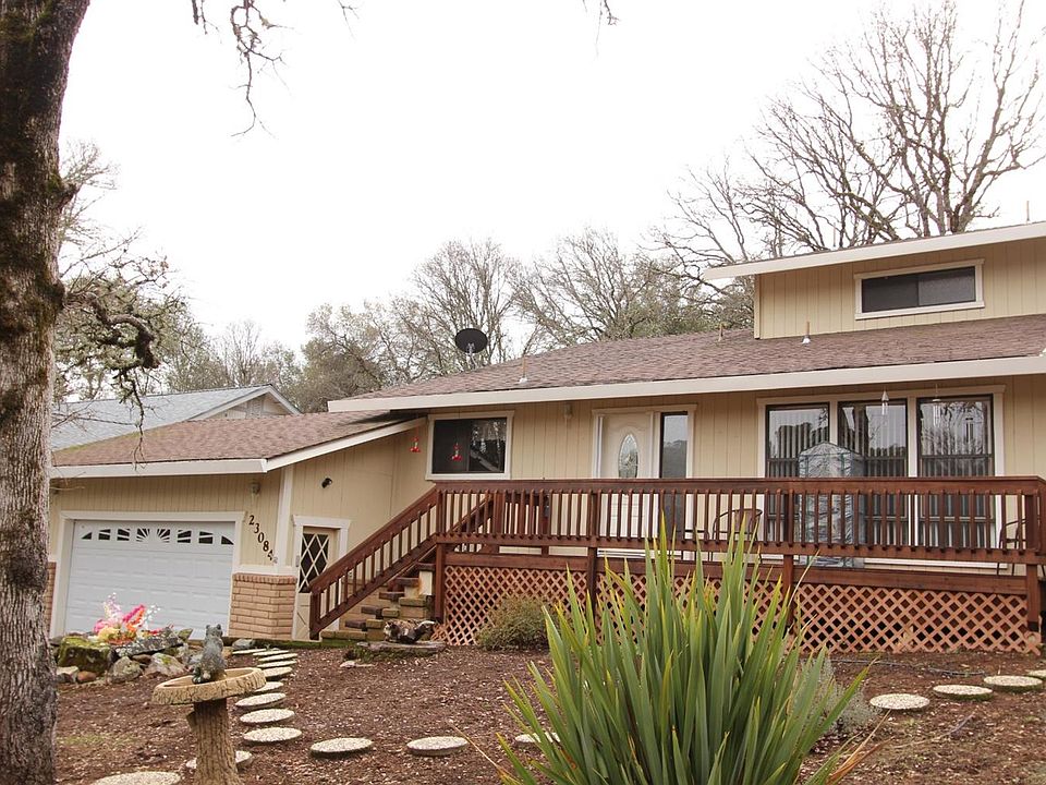1st image of 23084 Broadmoor Ct