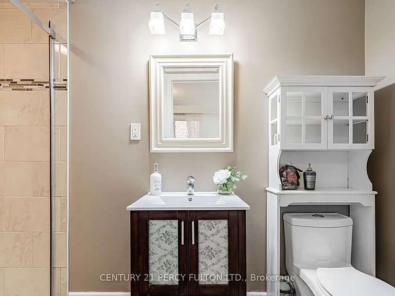 257 Otonabee Ave #MAIN — Photo 19