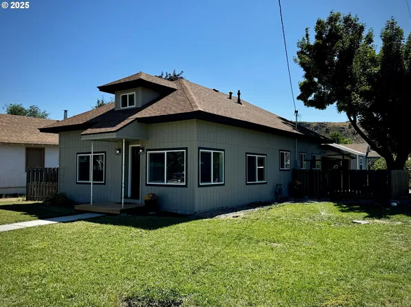 1279 Washington Ave, Baker City, OR 97814