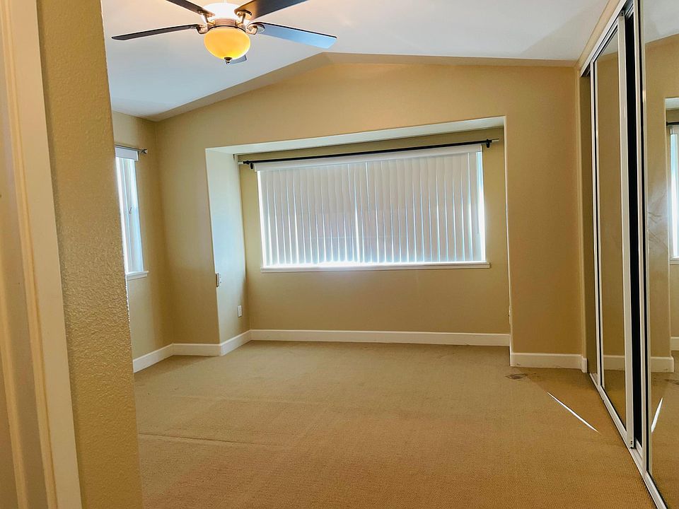 1st image of 92-1494 Aliinui Dr APT 1
