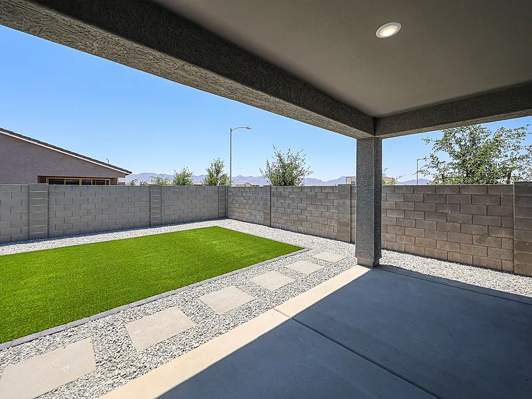 5633 W McNeil St — Photo 47
