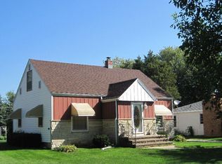 1652 Plank Rd, Menasha, WI 54952