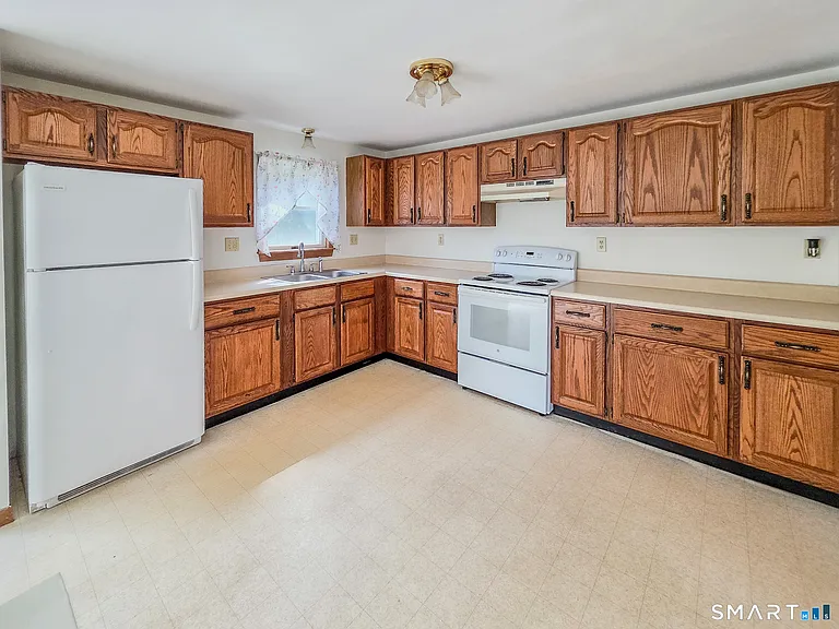 105 Northfield Rd — Photo 4