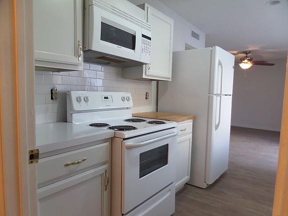 5th image of 1825 Paxton Dr
