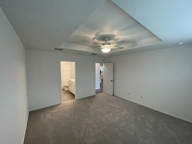 825 Breakwater Dr — Photo 9