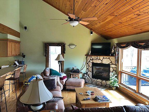 2nd image of 870 Old Huttonsville Tpke
