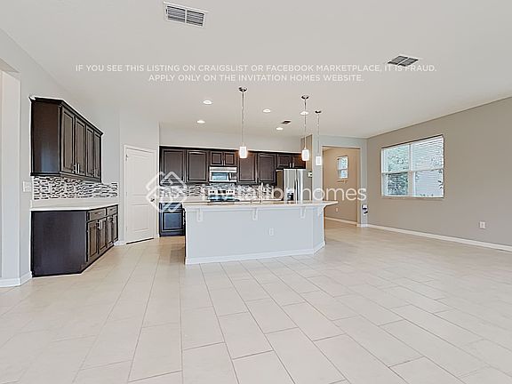 4th image of 2329 Avellino Ave