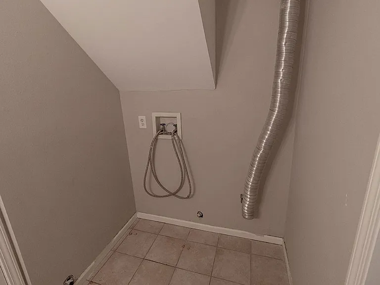 1321 S Roseta Ave — Photo 22
