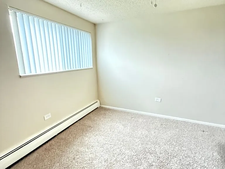 1420 W 71st Pl — Photo 14