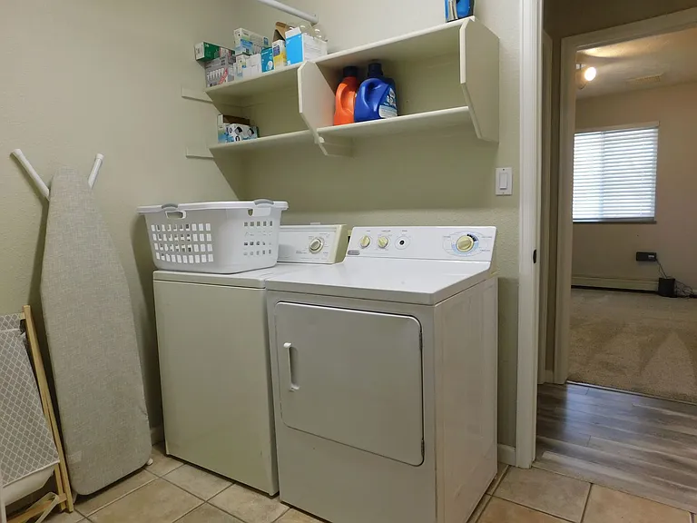 502 Garnet Dr — Photo 16