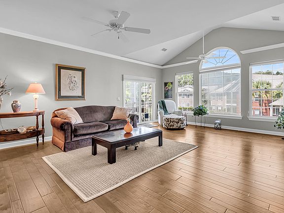 3rd image of 1377 Hopton Cir