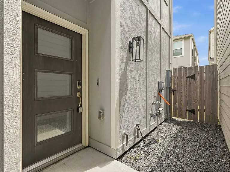 1516 Lakeline Oak Dr — Photo 23