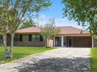 200 Confederate Ave, Broussard, LA 70518