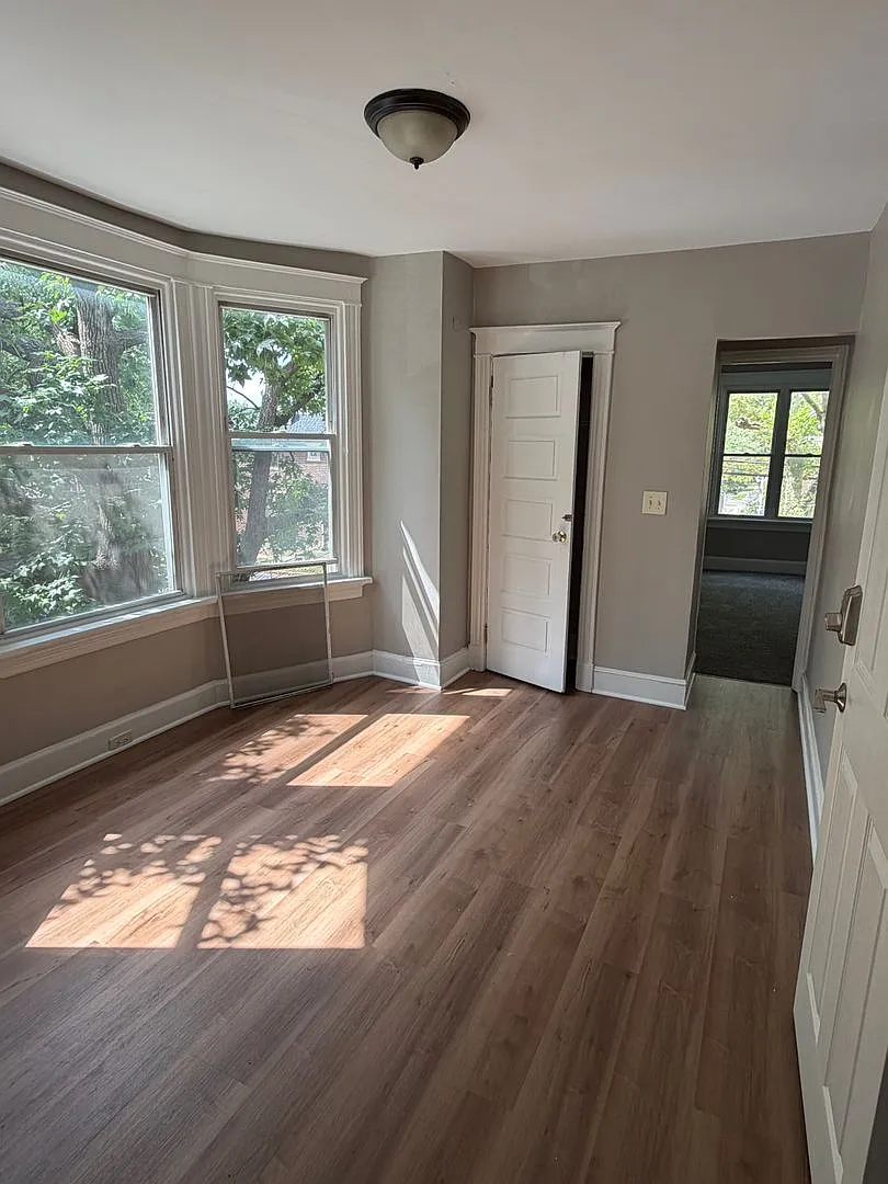 551 Radnor Street — Photo 2