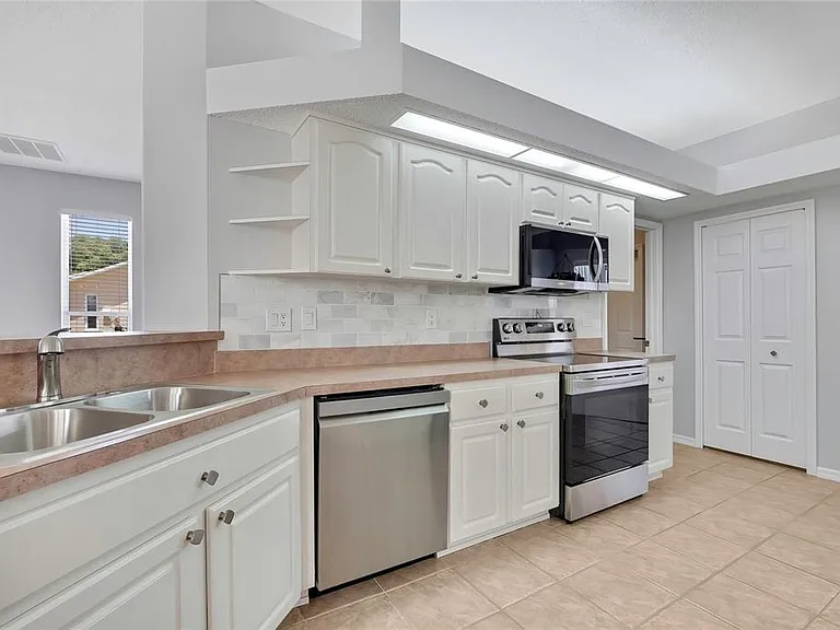 4628 Bayridge Ct — Photo 12