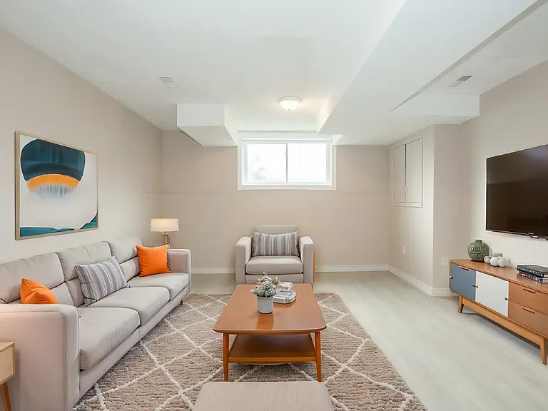55 Marshall Ave — Photo 1