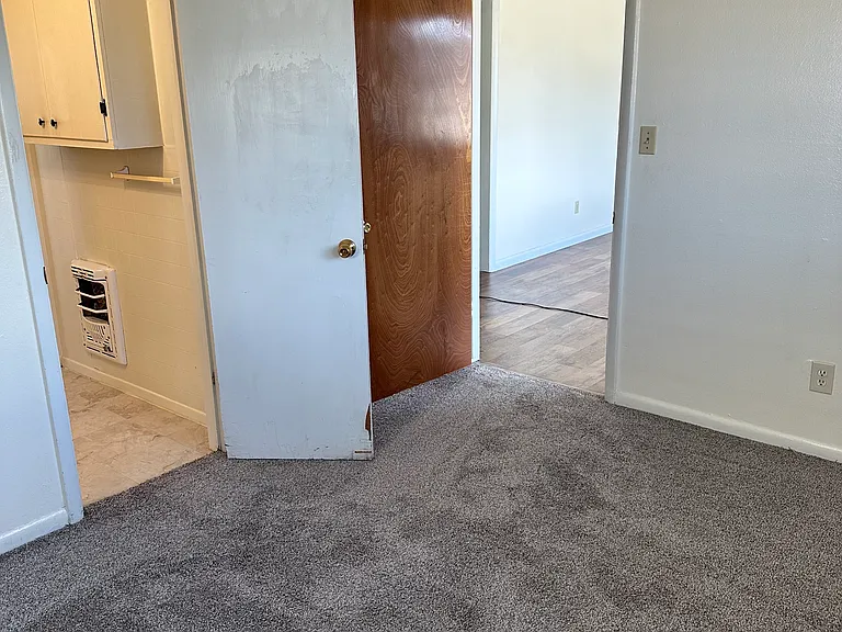 2807 Brook Ave — Photo 6